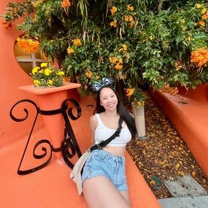 Meet your Posher, Ashley